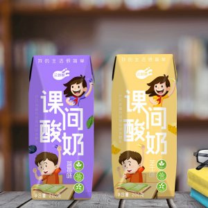 三劍客學(xué)生課間酸奶