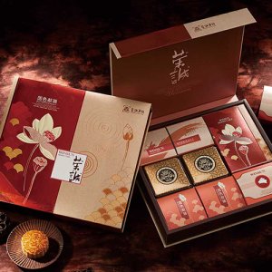 榮誠國色獻(xiàn)瑞月餅