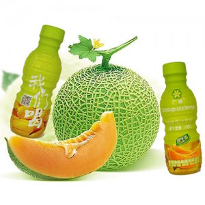 廣臻我們喝哈密瓜汁飲料