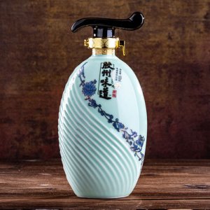 南阜膠州味道厚德·53度芝麻香型白酒500ml