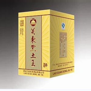 關(guān)東黑土王酒五年精品折光