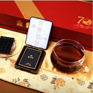 貢潤祥復(fù)興號(hào)70周年熟茶膏60g.4
