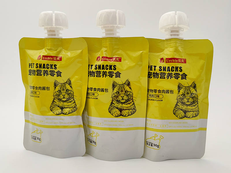 優(yōu)炙寵物營(yíng)養(yǎng)零食 肉醬包雞肉口味.jpg