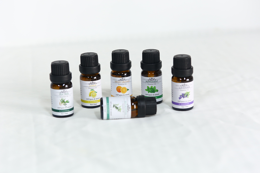 精油套盒現(xiàn)貨批發(fā) 單方植物香精香料油原料 廠家直銷 量大價(jià)優(yōu)