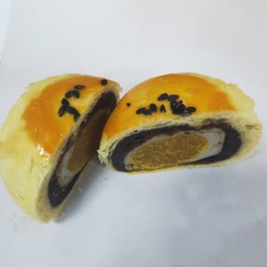 蛋黃酥雪媚娘糕點(diǎn)零食小吃廠家OEM/ODM定制代加工