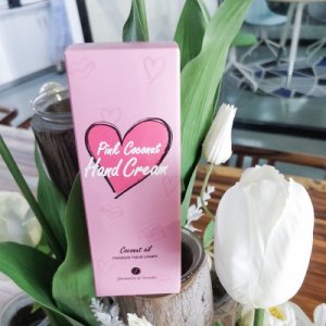 深層滋養(yǎng)清爽保濕護(hù)手霜可OEM/ODM代工