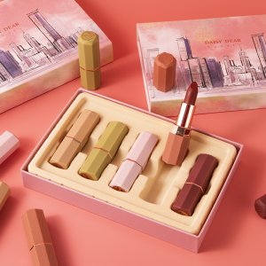 網(wǎng)紅爆款絲絨慕斯口紅5支裝禮盒套裝貼牌定制代加工