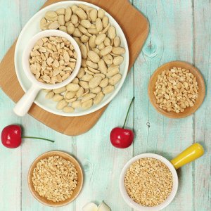 花生碎烘焙牛軋?zhí)茄┗ㄋ衷洗庸べN牌OEM/ODM