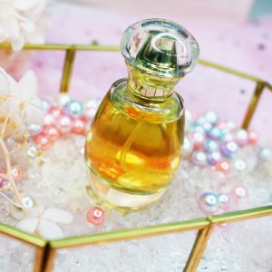 藍(lán)風(fēng)鈴真我女士香水代加工貼牌OEM/ODM