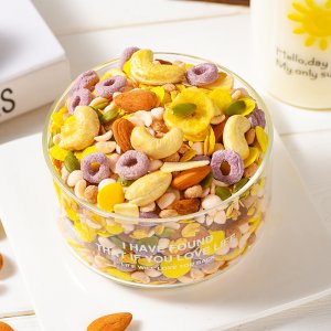 代餐牛奶沖泡堅(jiān)果水果谷物麥片