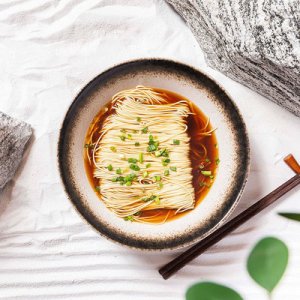 昆明滑滑爽面業(yè)有限公司