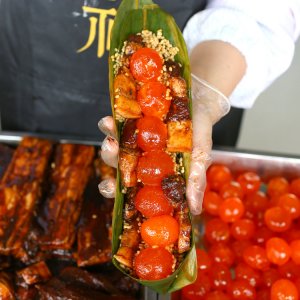 糕見哩七龍珠五花肉蛋黃大肉粽子貼牌OEM/ODM