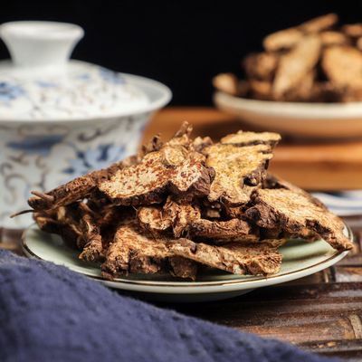 2020年新貨無(wú)熏硫蒼術(shù) 炒蒼術(shù)片 蒼術(shù) 代打粉 量大從優(yōu)代加工貼牌OEM/ODM