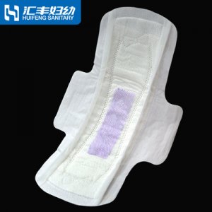 表層帶芯片衛(wèi)生巾貼牌定制代加工