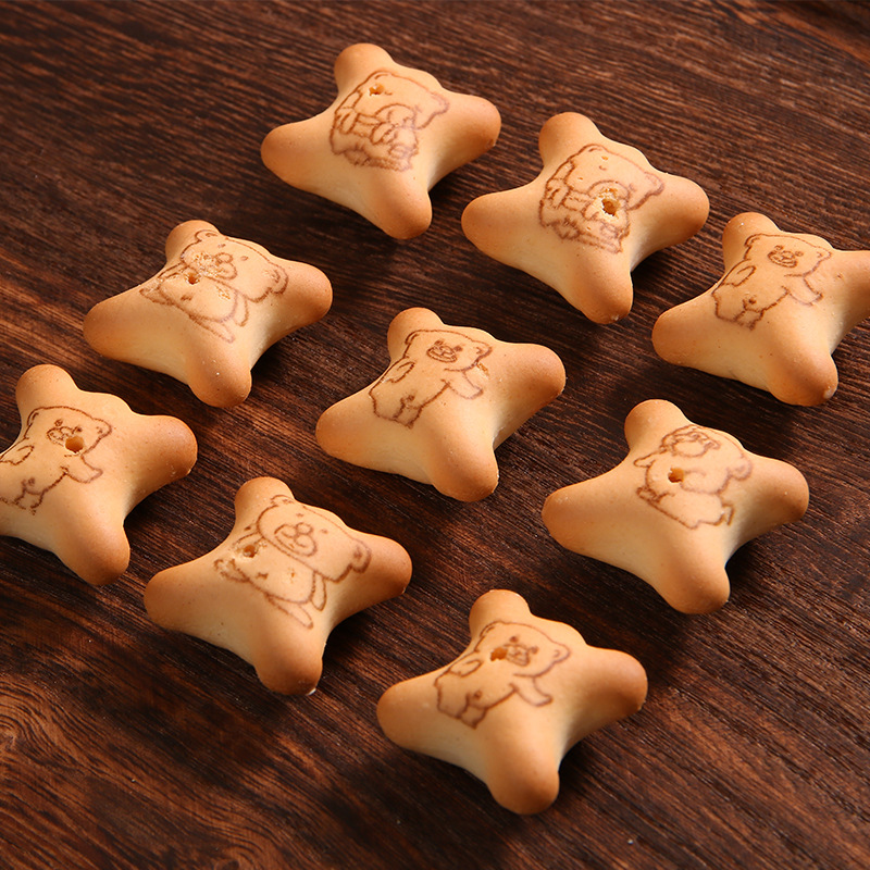 小熊注心餅干 草莓牛奶蜜瓜巧克力味夾心餅干OEM/ODM定制代加工