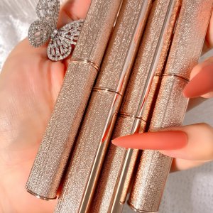 WODWOD雅致奢華細(xì)管口紅貼牌定制代加工