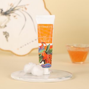 黛詩涵滋潤護(hù)手霜貼牌定制代加工