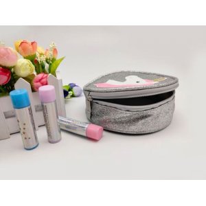 養(yǎng)護(hù)滋潤(rùn)唇膏OEM代加工