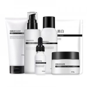 謎草集美白護膚品套裝代加工貼牌OEM/ODM