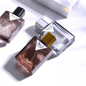 香水持久留香木質(zhì)香調(diào)古龍男人味香水貼牌OEM/ODM