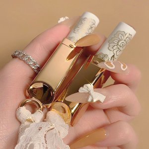 Maffick蕾絲蜜語(yǔ)輕霧啞光唇膏可OEM/ODM代工