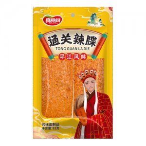 真食尚通關(guān)辣牒辣條82gOEM代加工 真食尚通關(guān)辣牒辣條82gOEM代加工