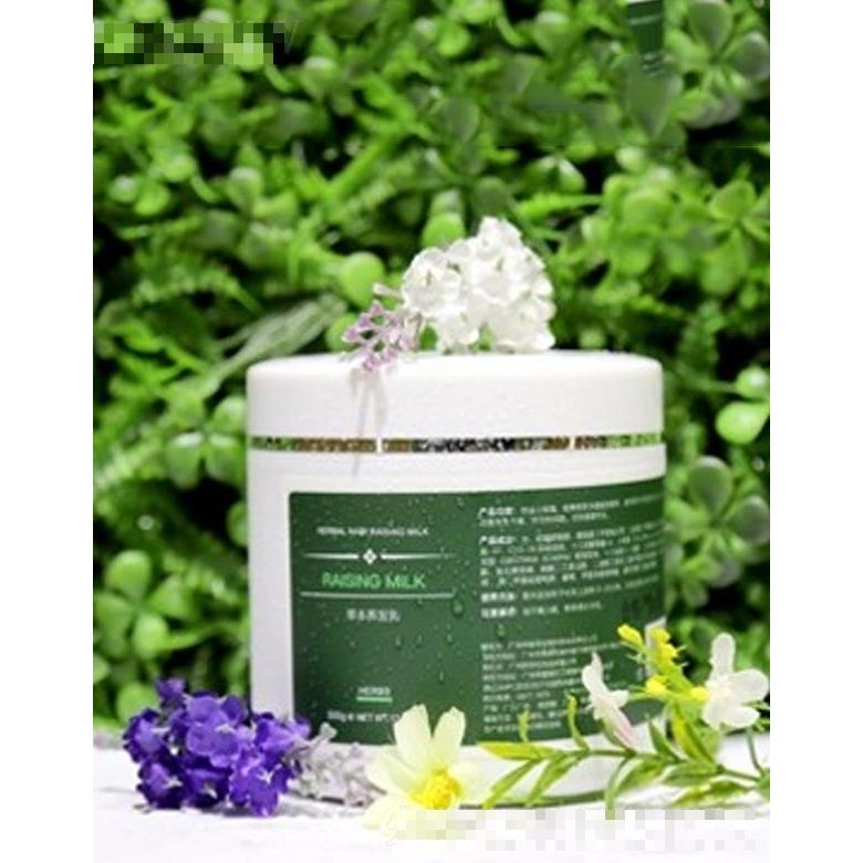 伊絲彩草本養(yǎng)發(fā)乳   滋養(yǎng)發(fā)絲