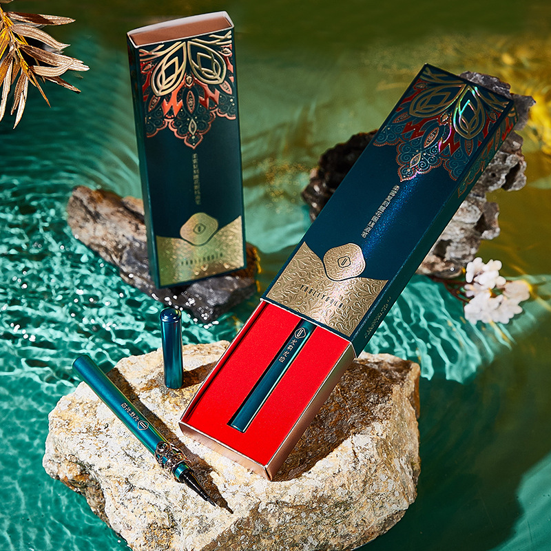 雕花眼線(xiàn)液筆防水防汗不易暈染初學(xué)者平價(jià)眼線(xiàn)筆oem代加工