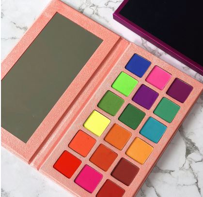 18色新款粉色眼影珠光啞光眼影大地色眼影OEM代加工