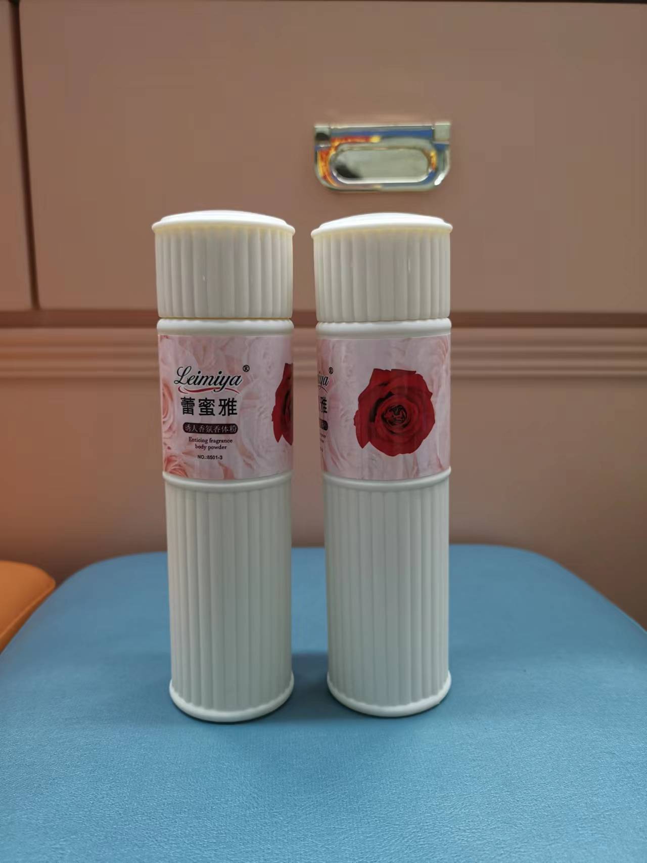 玫瑰花爽身粉圓瓶 中文150g 保持肌膚干爽女士香氛香體粉廠家批發(fā)OEM代加工