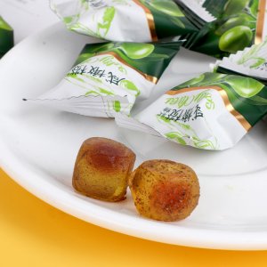 廠(chǎng)家直銷(xiāo) 咸橄欖軟糖 爆漿糖果 零食現(xiàn)貨批發(fā) 可貼 可代