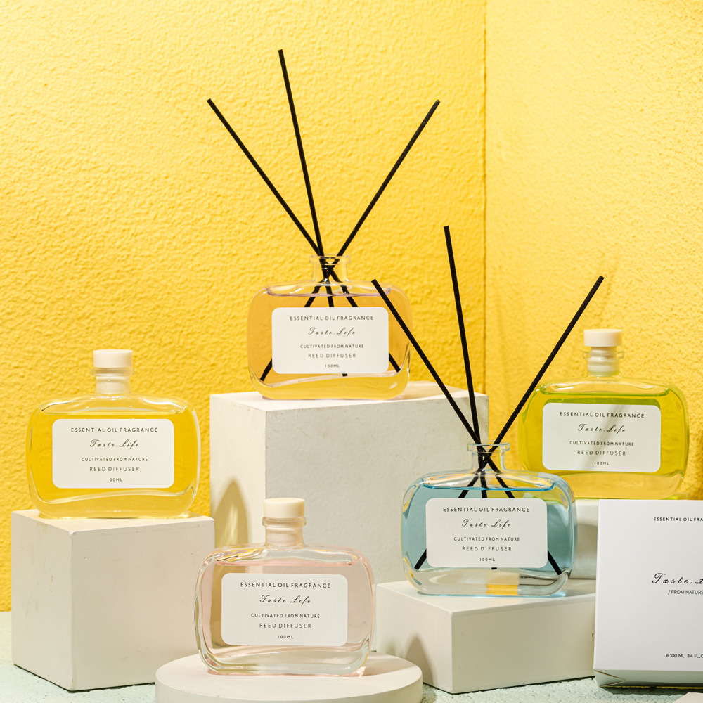 100ml彩色無火香薰精油套裝家居日用衛(wèi)生間熏香空氣清新劑