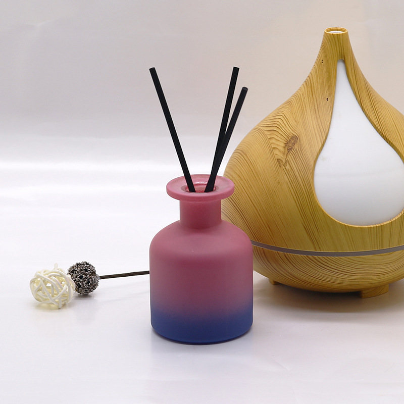 120ml無火藤條香薰批發(fā)家用香薰精油擺件廁所空氣清新劑持久熏香